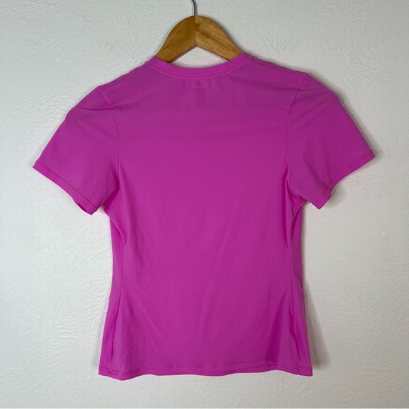 Skims Fitted Crew Neck Tee Hot Pink Fuchsia Stretchy Basic Top Size M Medium - Picture 4 of 5